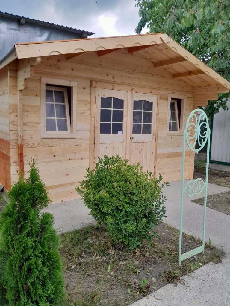 cabanuta de lemn nostra 4,0 x 3,0 m